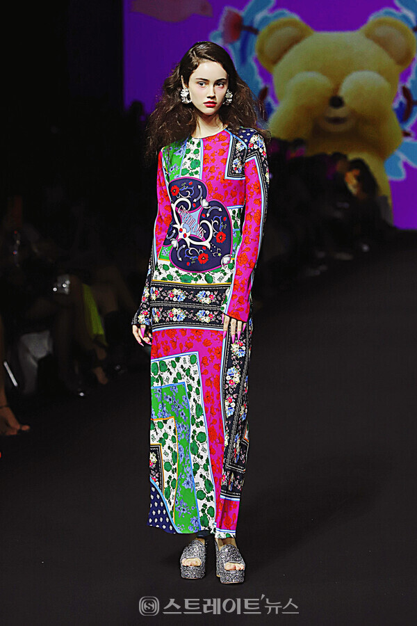 서울패션위크 ‘그리디어스’ 2025 S/S 컬렉션 피날레. 양용은 기자 taeji1368@naver.com