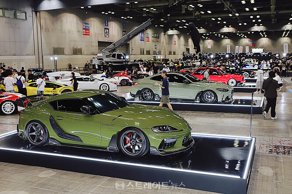 2024 오토살롱위크 피치스그룹코리아의 ‘카 라이프 스타일 특별관’ 전경. 양용은 기자 taeji1368@naver.com