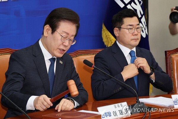 더불어민주당 이재명 대표가 9일 오전 서울 여의도 국회에서 열린 최고위원회의를 주재하고 있다. 연합뉴스