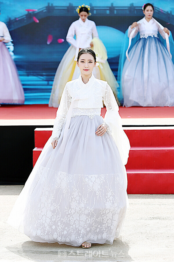 모델 최윤희. 양용은 기자 taeji1368@naver.com