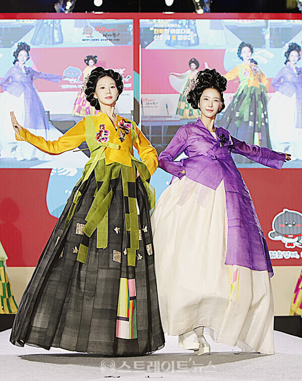 한빛단 최미현(왼쪽), 이서현. 양용은 기자 taeji1368@naver.com