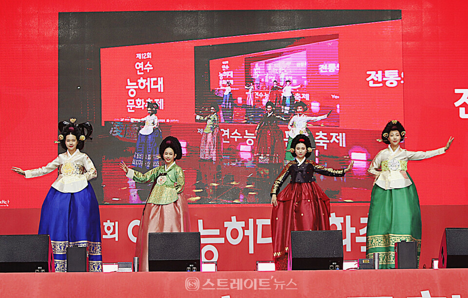 한빛단 김한나(왼쪽부터), 김초록, 김지현, 장민지. 양용은 기자 taeji1368@naver.com