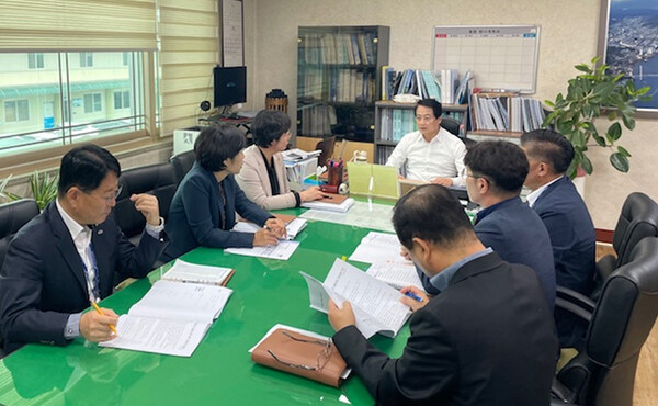 숙박·음식업소의 물가 안정을 위해 전담팀(TF)을 구성하기 위한 사전회의를 개최여수시가 