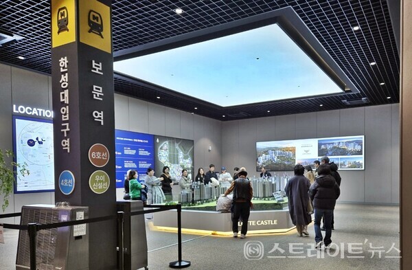 서울 성북구 삼선5구역 주택재개발조합이 시행 중인 '창경궁 롯데캐슬 시그니처'의 청약 성적에 대한 전망은  긍·부정이 엇갈리나,  무난한 청약 성적을 일궈낼 것이라는 게 현지 평가다. ⓒ 스트레이트뉴스(김태현 선임기자)