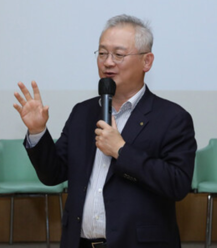 NH투자증권 재직 당시의 정영채 고문. NH투자증권 제공.