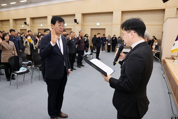 장흥군이 전직원을 대상으로 청렴결의대회를 개최하고 있다. (사진=장흥군)