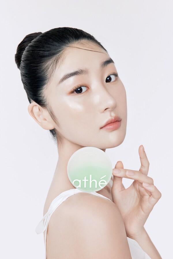 생활문화기업 LF의 컨템포러리 비건 뷰티 브랜드 ‘아떼(athe)’가 일본에 이어 베트남 시장에도 본격 진출한다. LF 제공