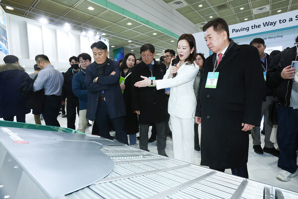 구충곤 광양경자청장이 '인터배터리 2025'에 참가해 서