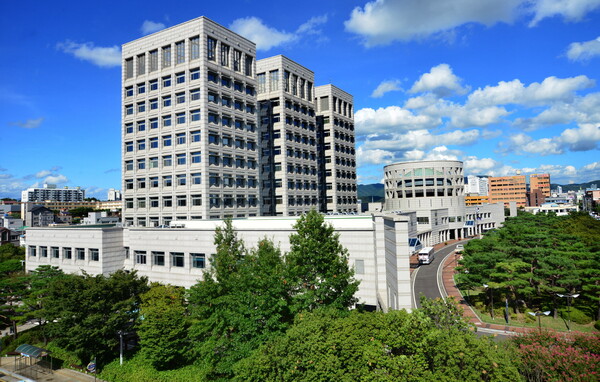 진주시 청사 전경. 진주시 제공