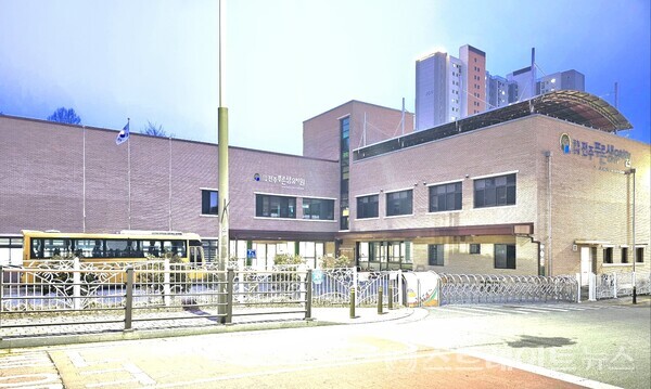 ◇전주시 완산구 효자동2가에 위치한 아파트 '본 아르떼 리버뷰'와 가까운 전주푸른샘유치원. (사진=이준혁 기자)