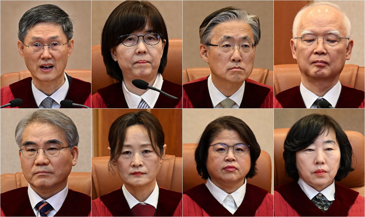 헌법재판관들은 4일 전원일치 의견으로 윤석열 대통령 파면을 결정했다. 사진은 문형배(윗줄 왼쪽부터 시계방향으로) 헌재소장 권한대행, 이미선, 김형두, 정형식, 정계선, 김복형, 정정미, 조한창 재판관. 사진공동취재단