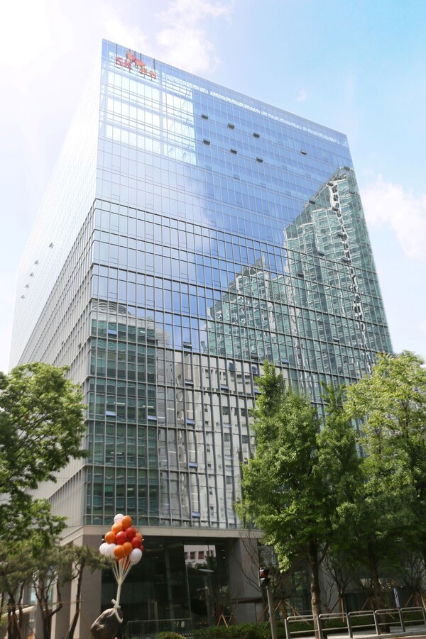                          SK증권 여의도 사옥 전경. SK증권 제공.