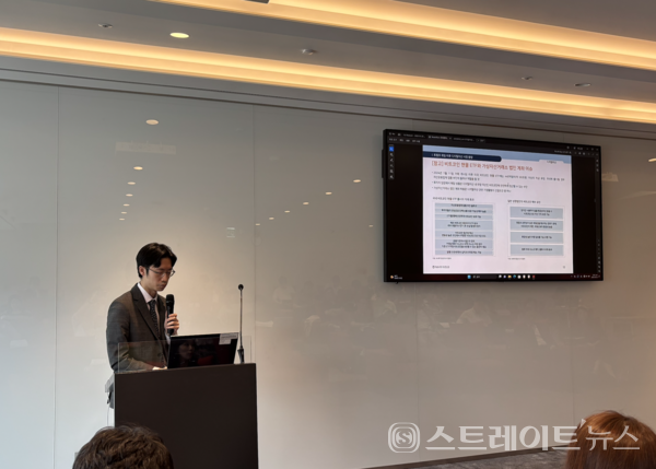 홍성욱 NH투자증권 연구원.