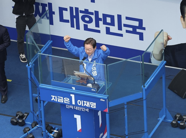 이재명 더불어민주당 대통령 선거 후보의 철산로데오광장 유세 현장. 연합뉴스 제공.