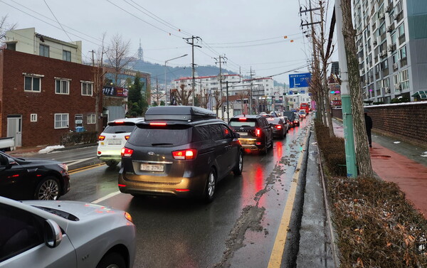 목포시는 구)경찰서사거리에서 용해지구삼거리 간 도로구조 개선 사업을 지난 3월 착공해 오는 9월 준공을 목표로 하고 있다.사진/목포시