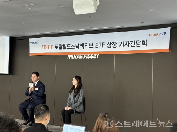 정의현 미래에셋자산운용 ETF운용부문 본부장(왼쪽).