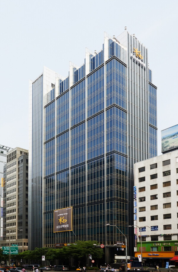 KB손해보험 강남 사옥 전경. KB손해보험 제공.