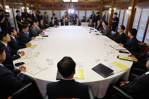  6일 오후 서울 종로구 삼청동 총리공관에서 고위당정협의회가 열렸다. 연합뉴스. 