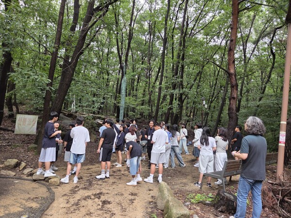 하동군과 안양시 청소년들이 교류 행사를 가지고 있다. ⓒ하동군