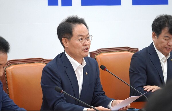 더불어민주당 허영 의원. 의원 페이스북. 