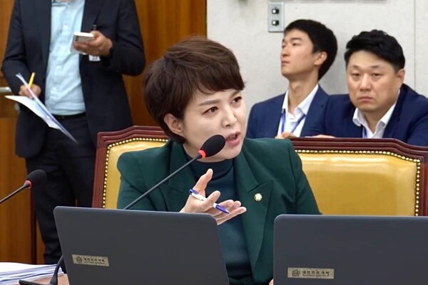 국민의힘 김은혜 의원. 의원 페이스북. 