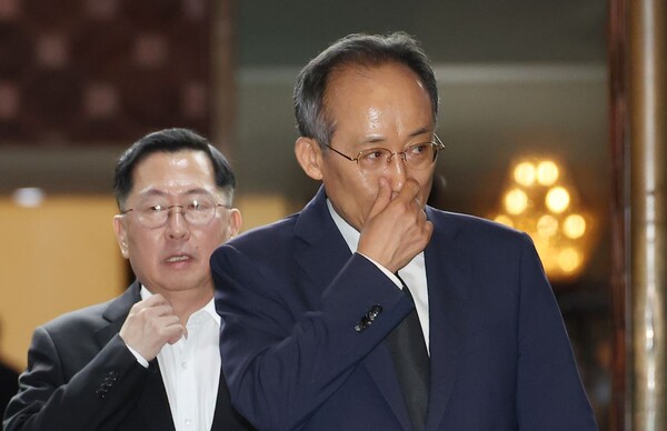 국민의힘 추경호 의원이 1일 서울 여의도 국회에서 열린 의원총회에 참석하고 있다. 연합뉴스. 