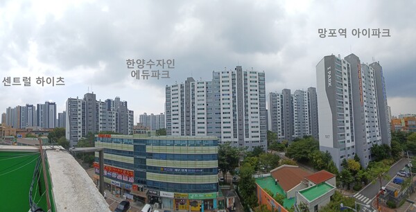 대우건설이 ‘망포역세권 복합개발사업’을 통해 경기도 수원시 영통구 영통동 980-2번지 일원에 공급하는 주상복합 ‘망포역 푸르지오 르마크’의 남쪽 단지들. 김태현 기자