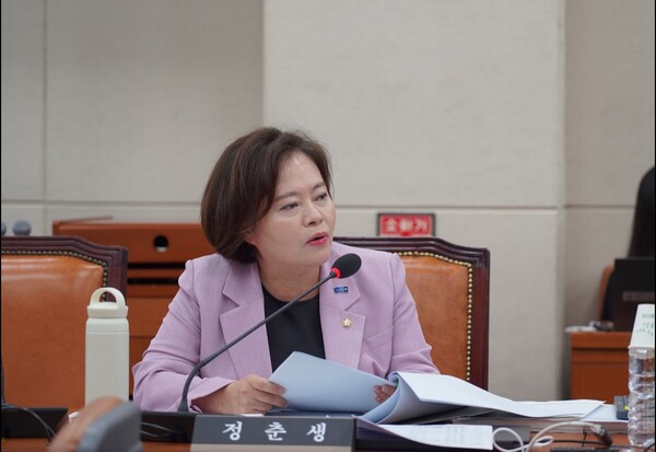 조국혁신당 정춘생 의원. 의원 페이스북. 