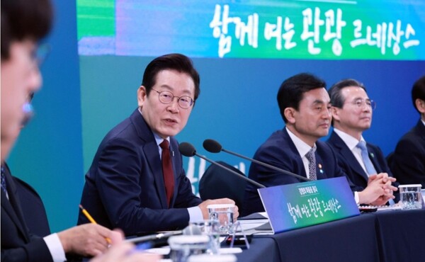 지난 12일 강원도 춘천시 강원창작개발센터에서 열린 '강원의 마음을 듣다' 타운홀 미팅에서 발언하는 이재명 대통령. 연합뉴스