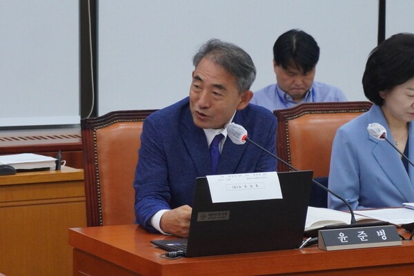 더불어민주당 윤준병 의원. 의원실. 