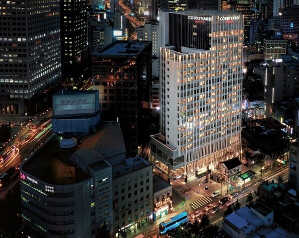 올해 태광그룹이 코트야드 메리어트 서울 남대문 호텔(사진)을 인수하며 사업 영역을 확장하고 있다. 코트야드 메리어트 남대문 호텔 제공