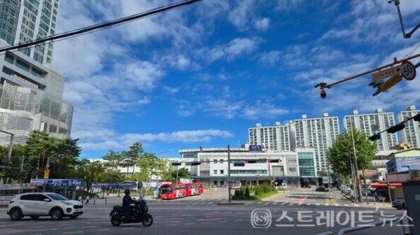 HDC현대산업개발의 ‘상봉 센트럴 아이파크’는 망우역 초역세권으로, 망우역 일대는 대규모 복합역세권개발이 추진 중이다. 김태현 기자