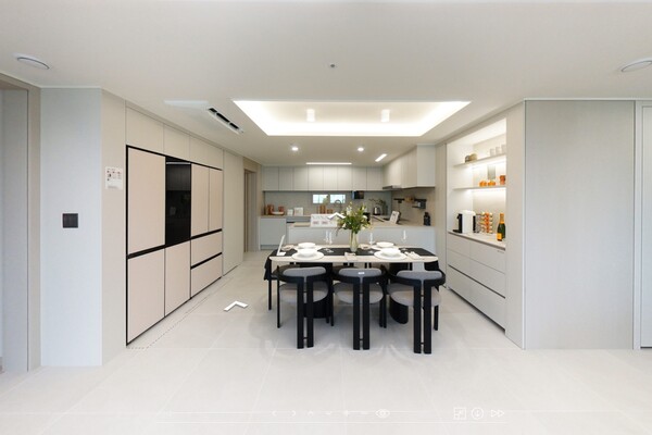 '울산역 폴리시아 아이유쉘' 84㎡A형 다이닝룸. 우방