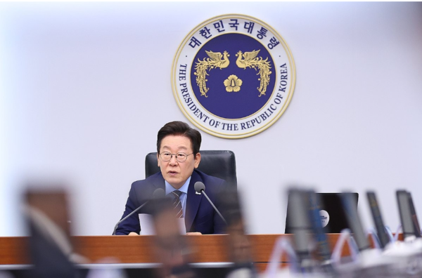 이재명 대통령이 지난 2일 용산 대통령실에서 수석보좌관회의를 주재하고 있다. 연합뉴스 