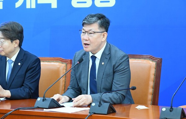 더불어민주당 김남근 의원. 의원 페이스북. 