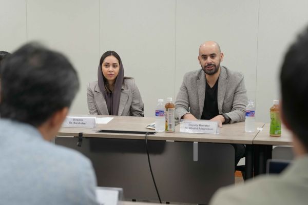 칼리드 알부라이칸 사우디 보건부 차관이 대웅제약과 협력 방안을 논의하고 있다. 대웅제약 제공