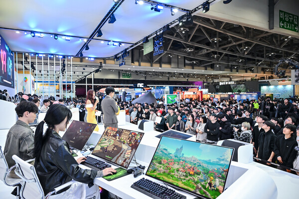 엔씨소프트의 ‘일곱 개의 대죄: 오리진’ 알비온 토벌전 무대 