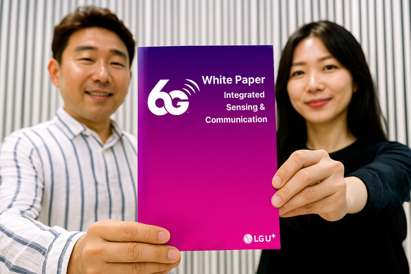 LG유플러스가 6G 시대의 핵심 기술로 주목받는 통신·센싱 융합 기술(ISAC)을 주제로 '2025년 6G 백서'를 발간했다. LG유플러스 제공