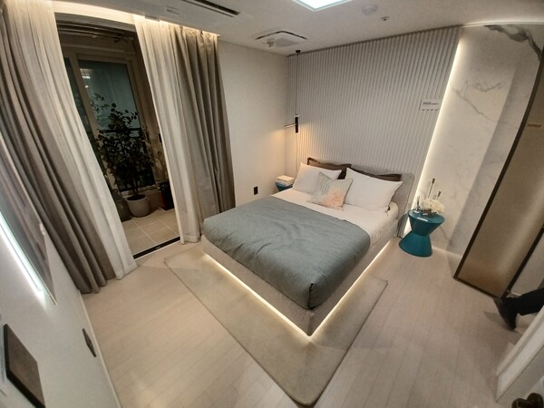 '풍무역세권 수자인 그라센트 1차' 59㎡형 안방. 김태현 기자