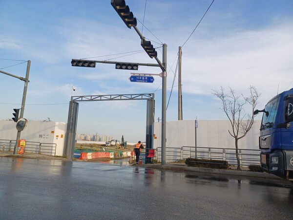 '풍무역세권 수자인 그라센트 1차' 건설현장. 김태현 기자