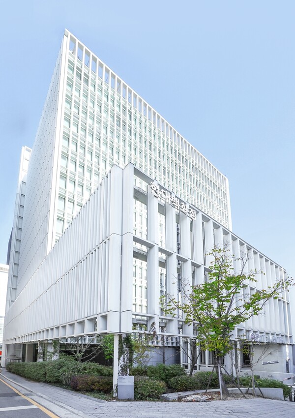 현대백화점그룹 본사 사옥 전경. 현대백화점그룹 제공