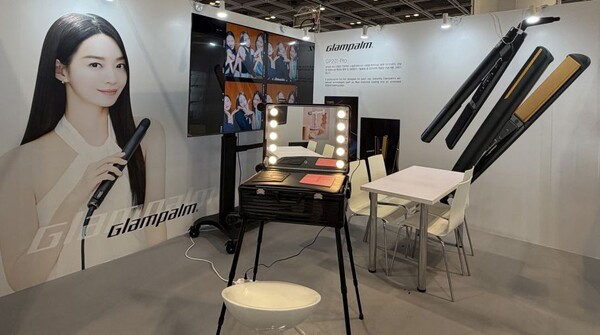 글램팜이 최근 홍콩 컨벤션센터에서 열린 ‘코스모프로프 아시아 2025’에 참여해 글로벌 바이어들의 큰 관심을 받으며 글로벌 시장에서의 입지를 한층 공고히 했다. 글램팜 제공