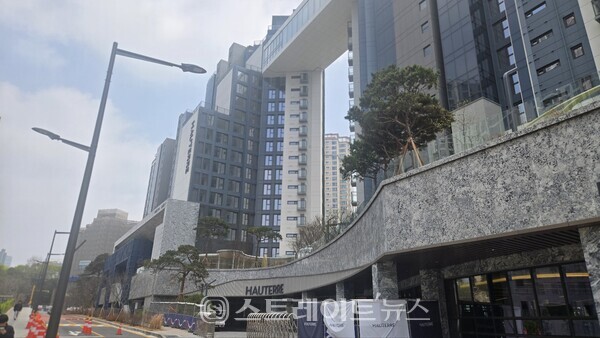 ** 4만 6천 대 1! '오티에르 반포', 부동산 로또 당첨의 꿈은 이루어졌나?
**