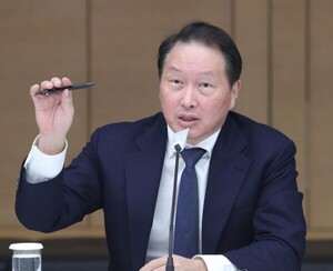 '리밸런싱' SK, 반도체·에너지 선두 속도...SK온은 과제 - 뉴스 썸네일 이미지