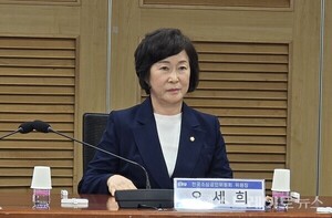 [2026국감] 산업부 산하기관 임원 절반, 임기 끝나도 '자리 유지'...최장... - 뉴스 썸네일 이미지